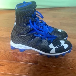 Mens size 8 Under Armour Football Cleats